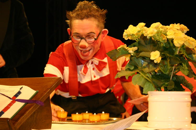 Circus-Gottesdienst im Circus Busch-Roland